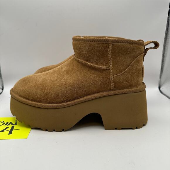 UGG Women's 7 Ultra Mini New Heights Chestnut Suede Slip On Platform 1158311 - Picture 2 of 5